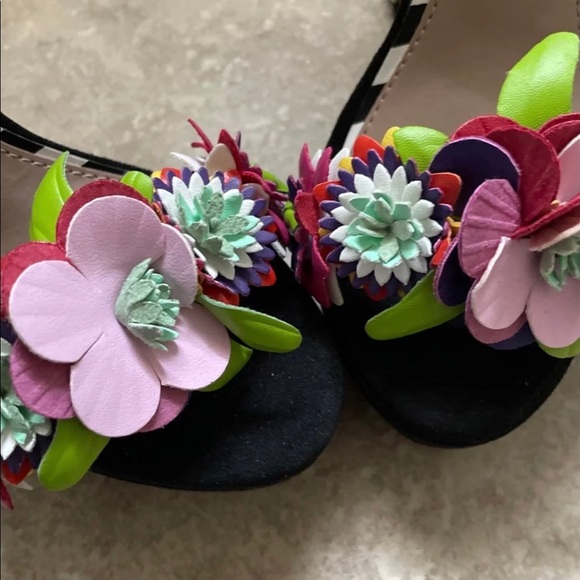 Adorable heels - Picture 2 of 6